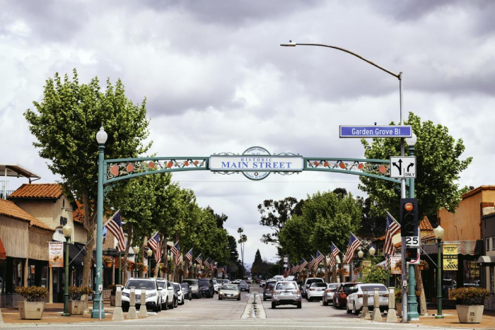 Garden Grove limo service near me
