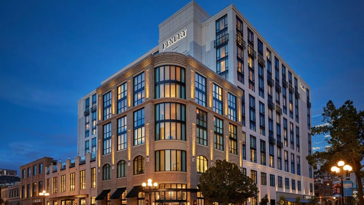 Premium Transportation from San Diego Airport to Pendry San Diego