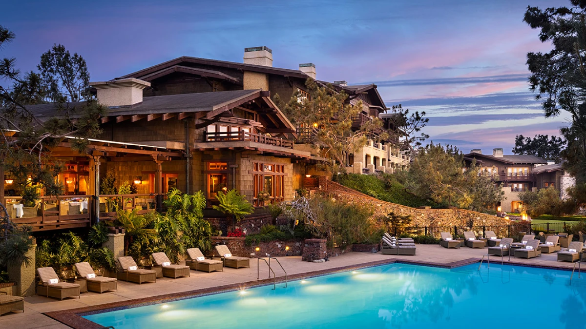Luxury Transportation Services from San Diego Airport to The Lodge at Torrey Pines