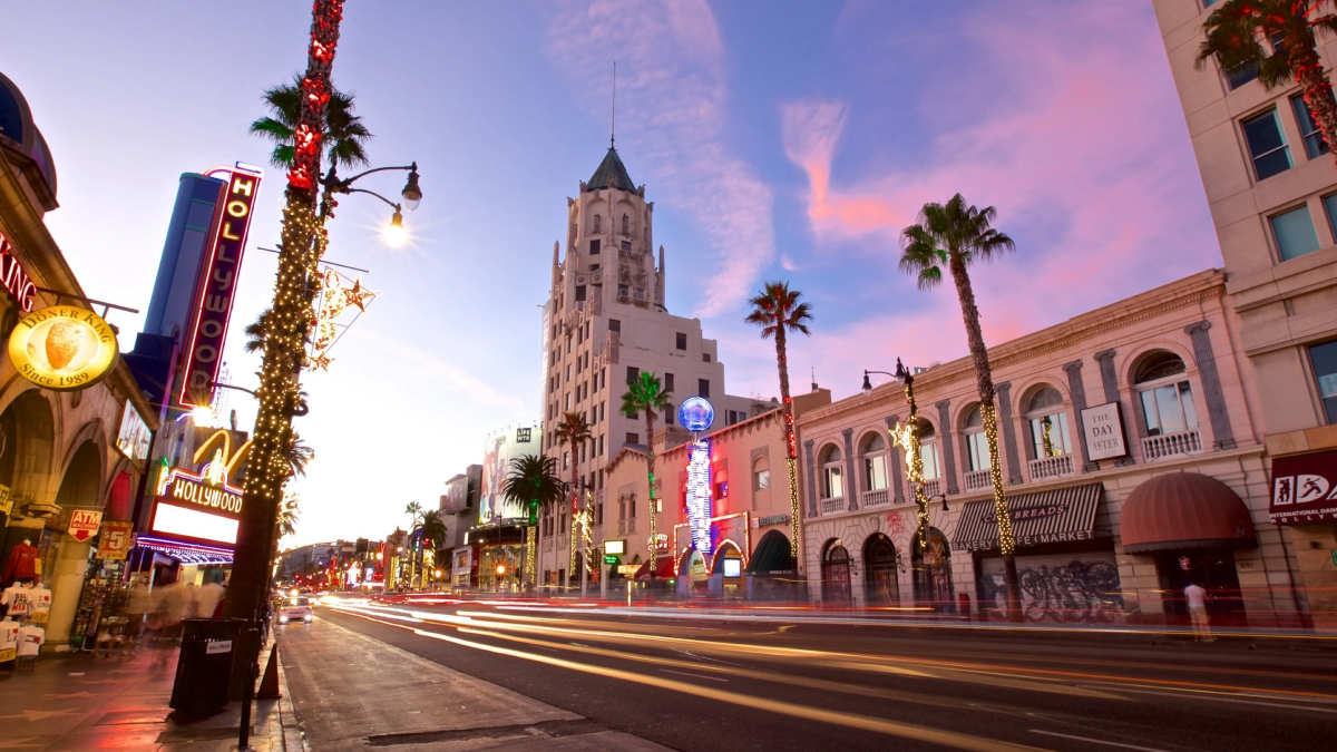 Luxury car service from San Diego to Los Angeles by We The Limo